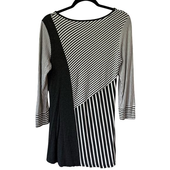 Parsley & Sage Small Tunic Top Gray White Stripe Pocket 3/4 Sleeve Art To Wear - Picture 2 of 8
